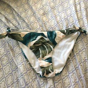 hollister bathing suit bottoms